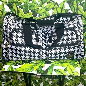 Rockland Houndstooth pattern rolling duffle bag.